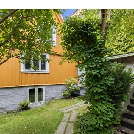 Apartment Cozy House In The Center Of With Private Garden *