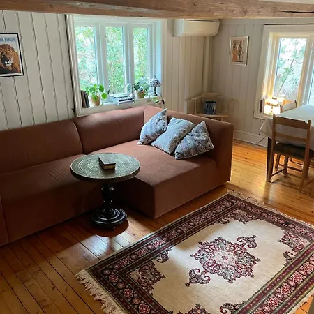 Apartment Cozy House In The Center Of With Private Garden